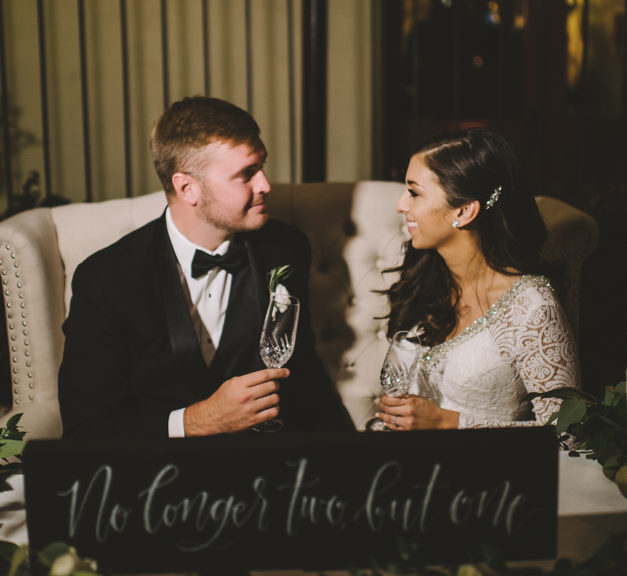 Bride-and-groom-sweetheart-table
